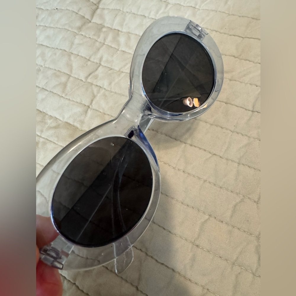 Clear Clout Goggles